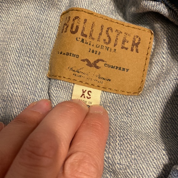 Hollister denim vest - Picture 2 of 3